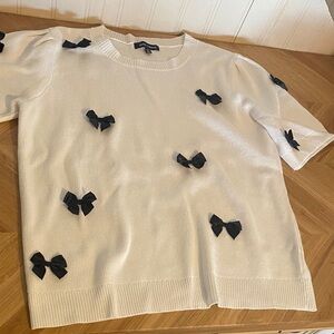 💛2 for $15! White Sweater with Black Bow Accents